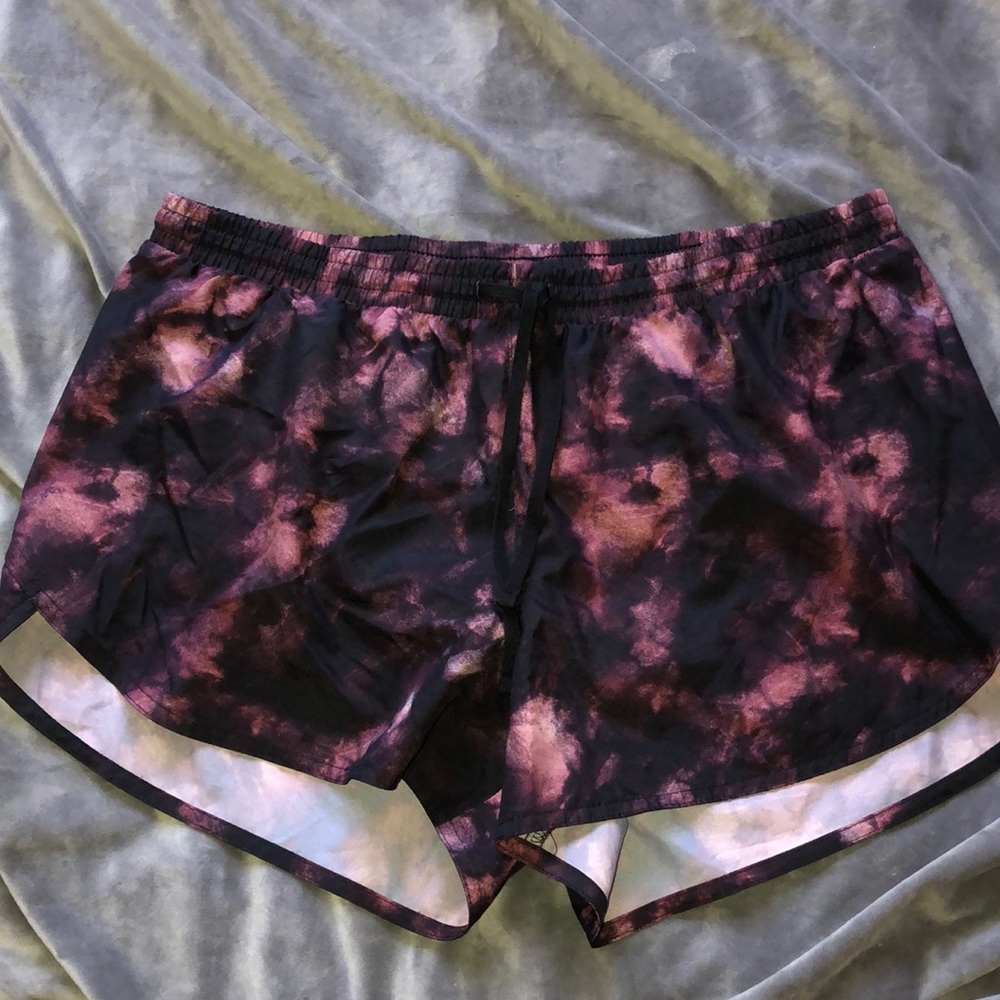 Old Navy Active Mid-Rise Go Dry Short